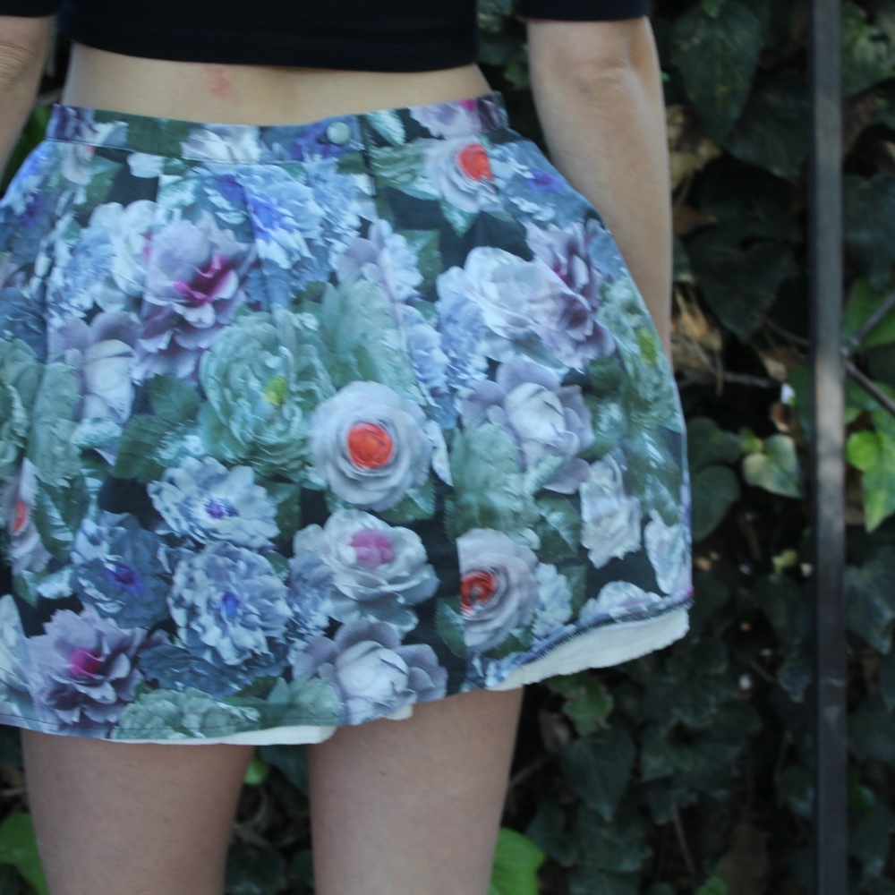 Topshop mini bubble skirt purple and blue flowers - Picture 7 of 7